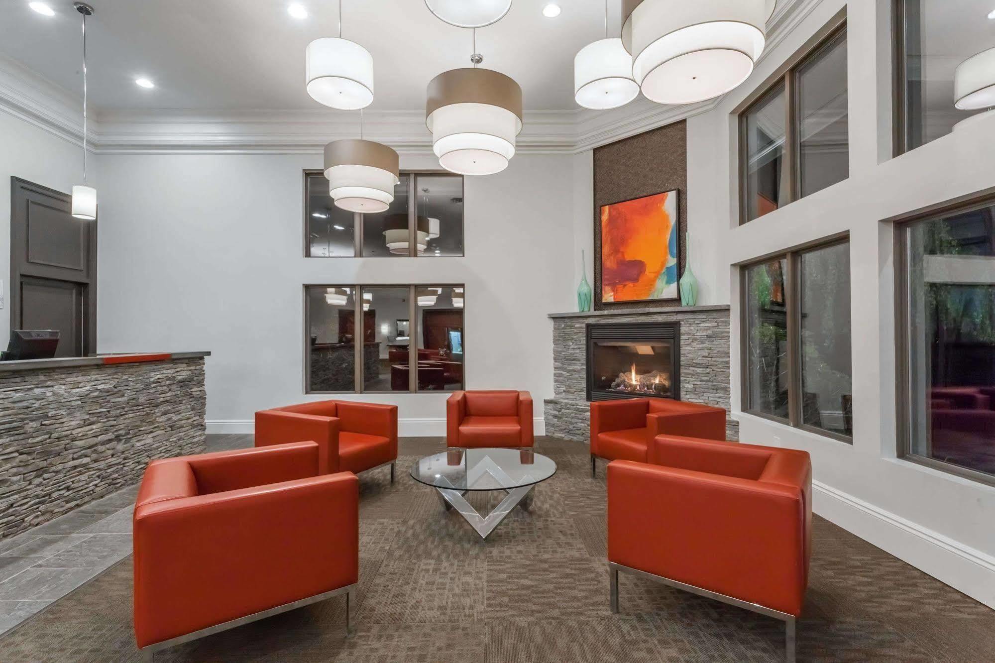 Ramada By Wyndham Rock Hill At Sullivan Center Extérieur photo