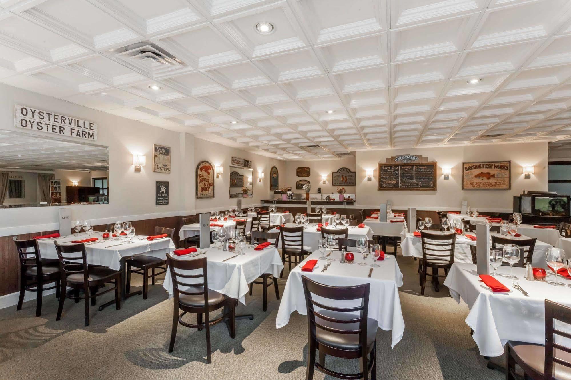Ramada By Wyndham Rock Hill At Sullivan Center Extérieur photo