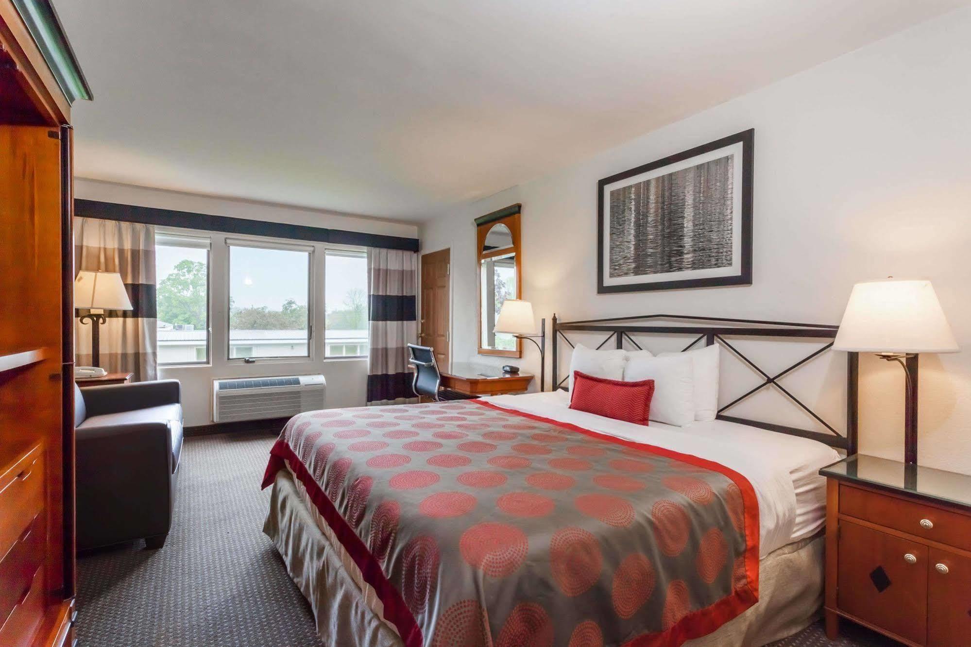 Ramada By Wyndham Rock Hill At Sullivan Center Extérieur photo