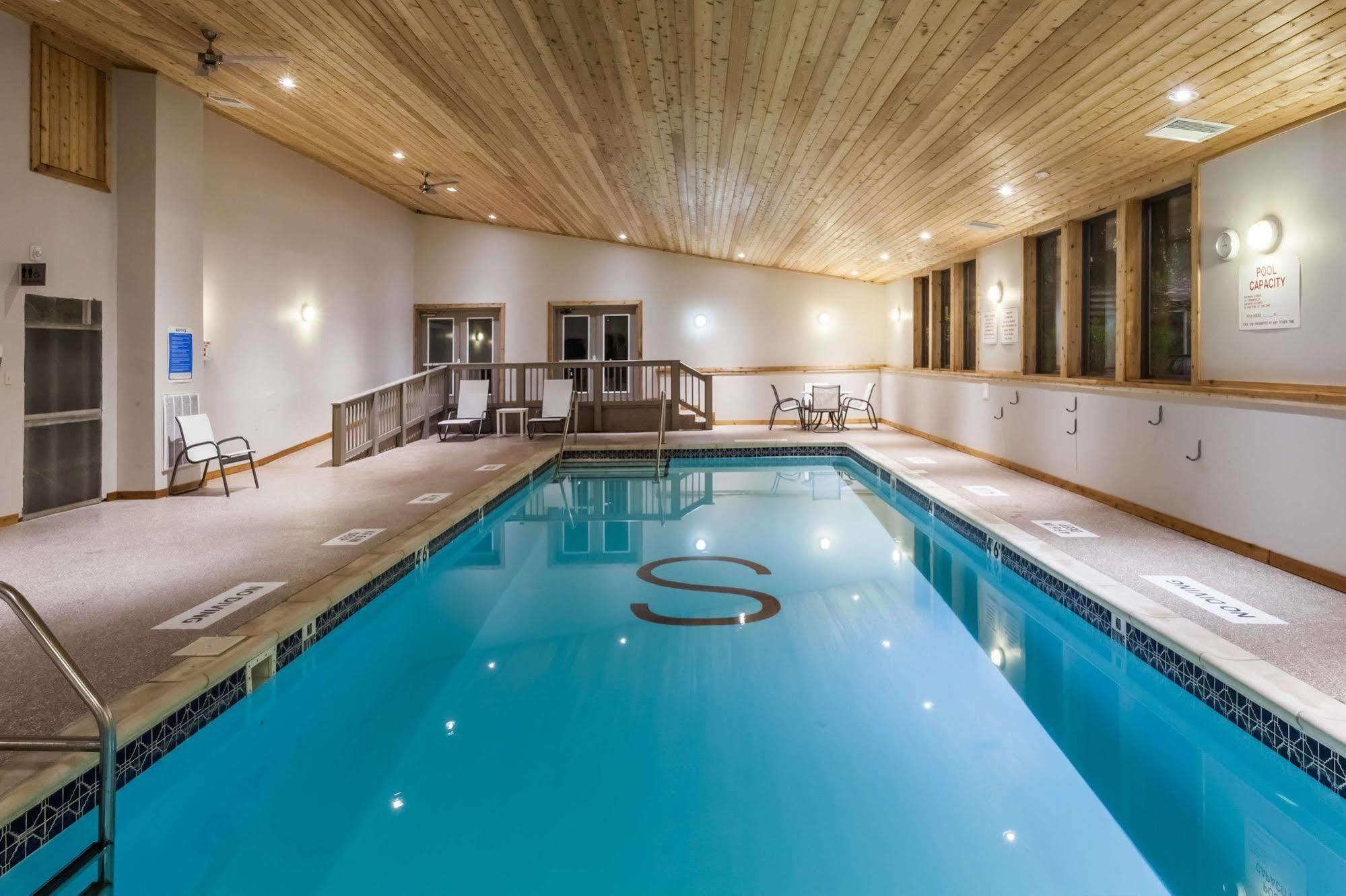 Ramada By Wyndham Rock Hill At Sullivan Center Extérieur photo