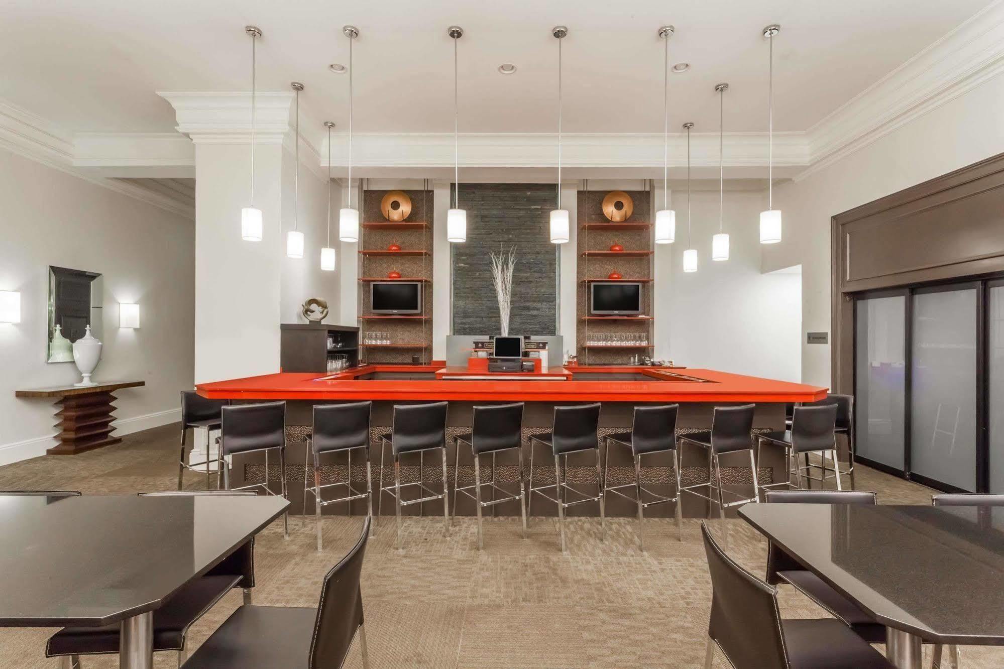 Ramada By Wyndham Rock Hill At Sullivan Center Extérieur photo