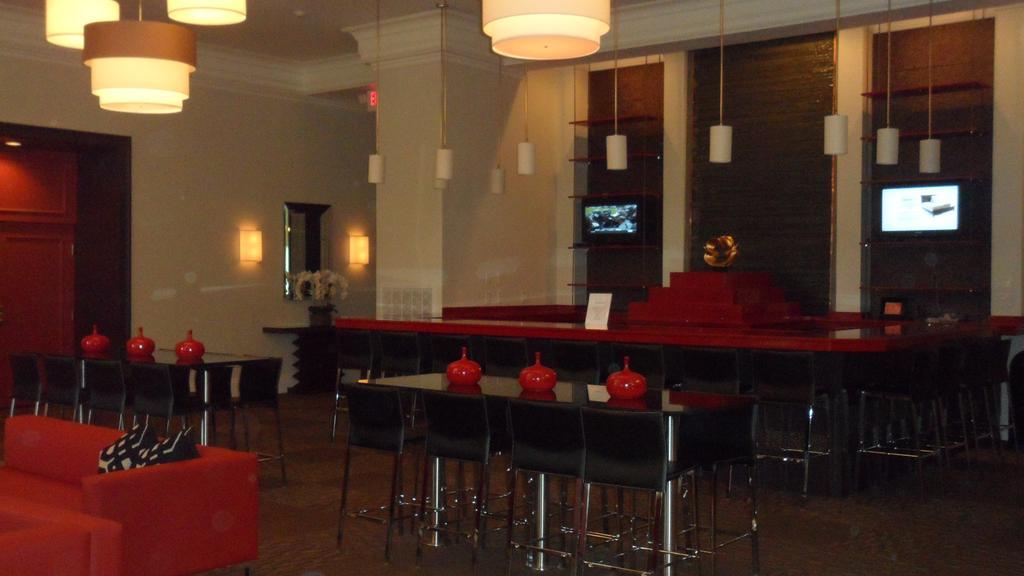 Ramada By Wyndham Rock Hill At Sullivan Center Extérieur photo