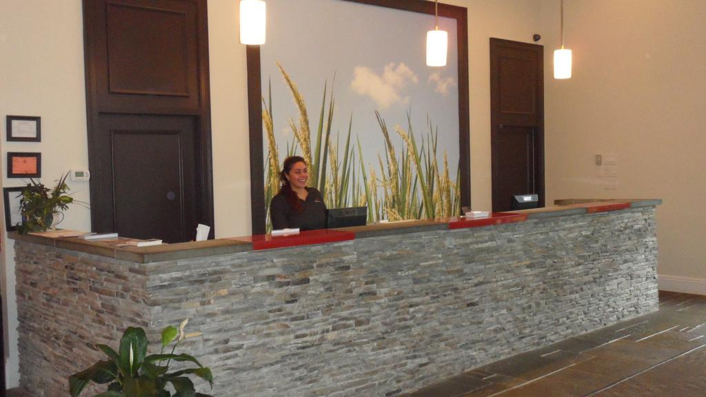 Ramada By Wyndham Rock Hill At Sullivan Center Extérieur photo